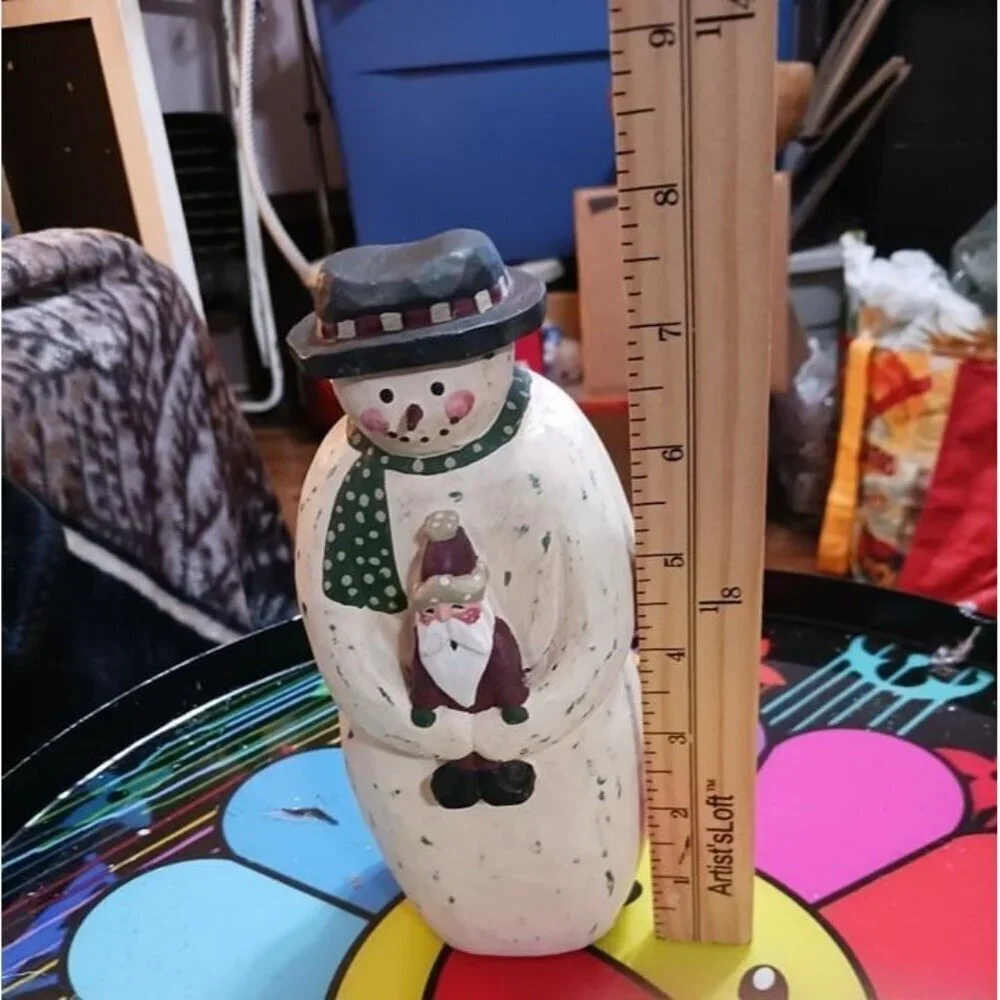 unbranded wood snowman